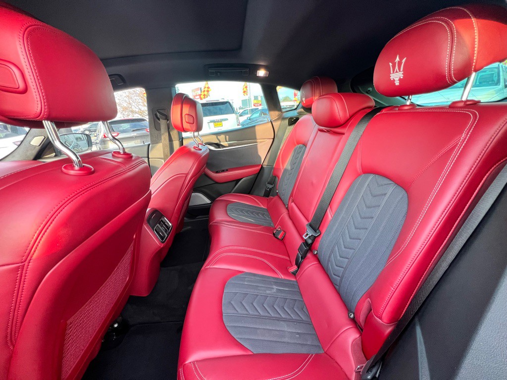 2018 Maserati Levante Image 19