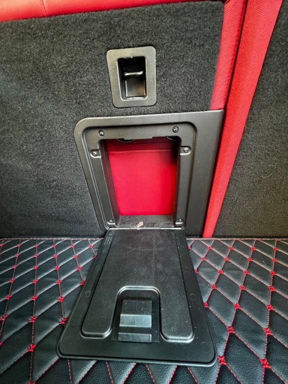 2018 Maserati Levante Image 27