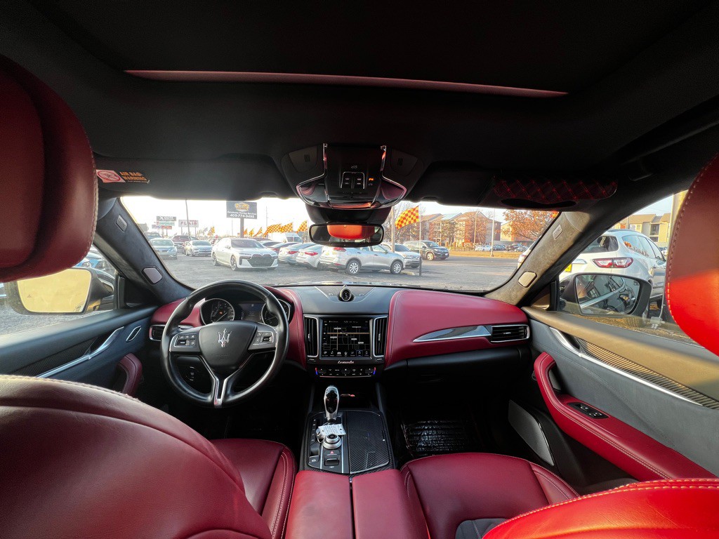 2018 Maserati Levante Image 32