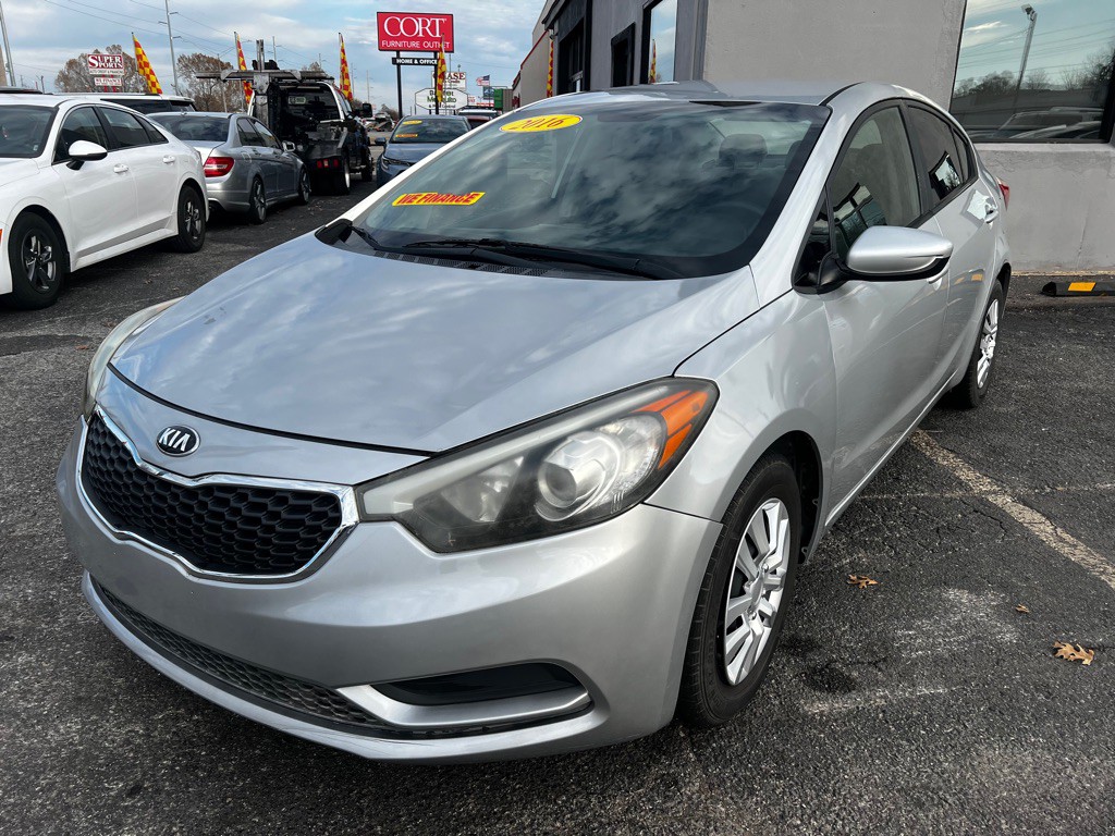 2016 Kia Forte Image 1