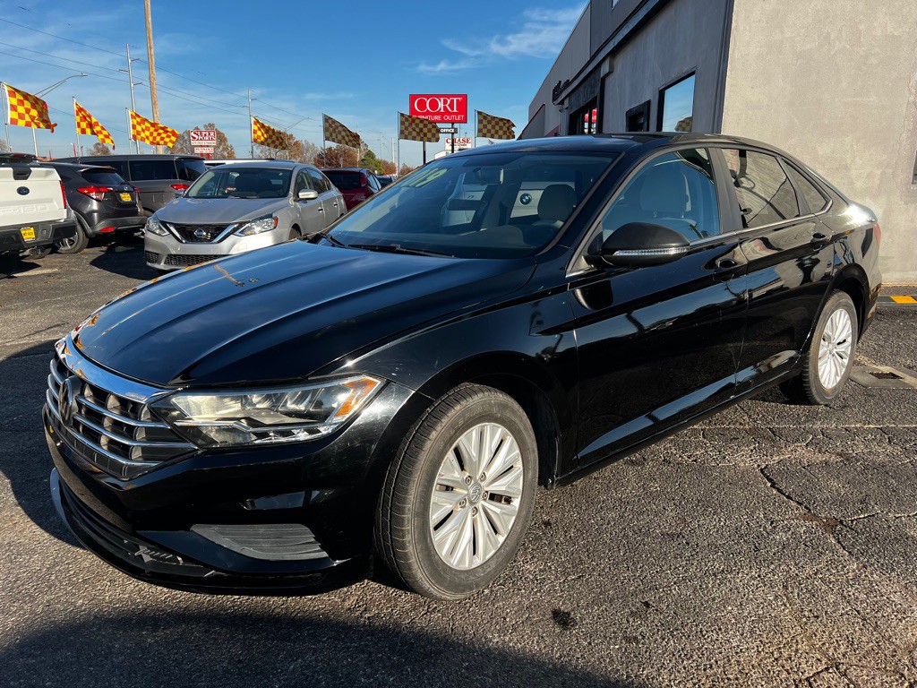 2019 Volkswagen Jetta Image 1