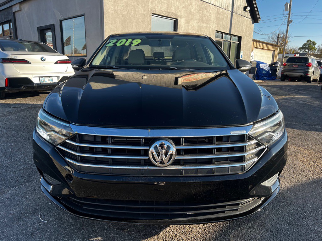 2019 Volkswagen Jetta Image 2