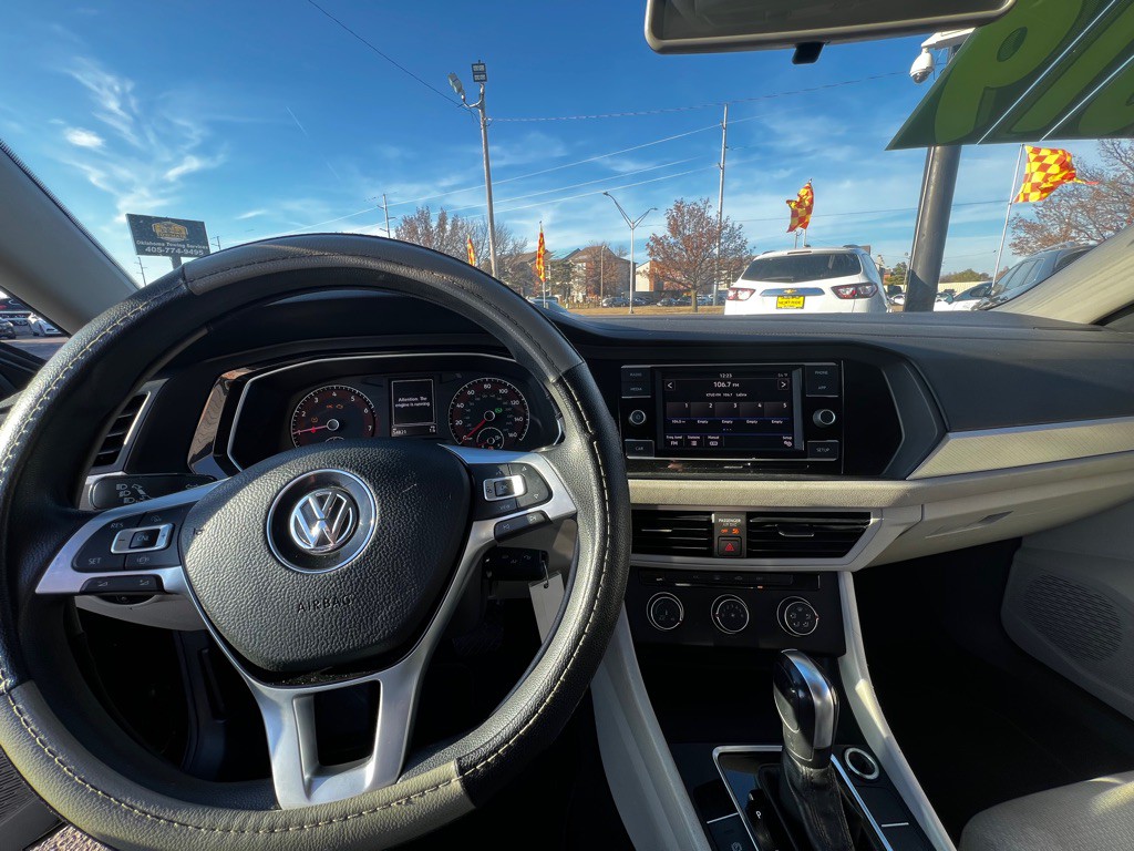2019 Volkswagen Jetta Image 6