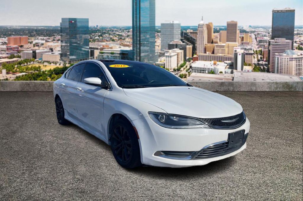 2015 Chrysler 200 Image 7