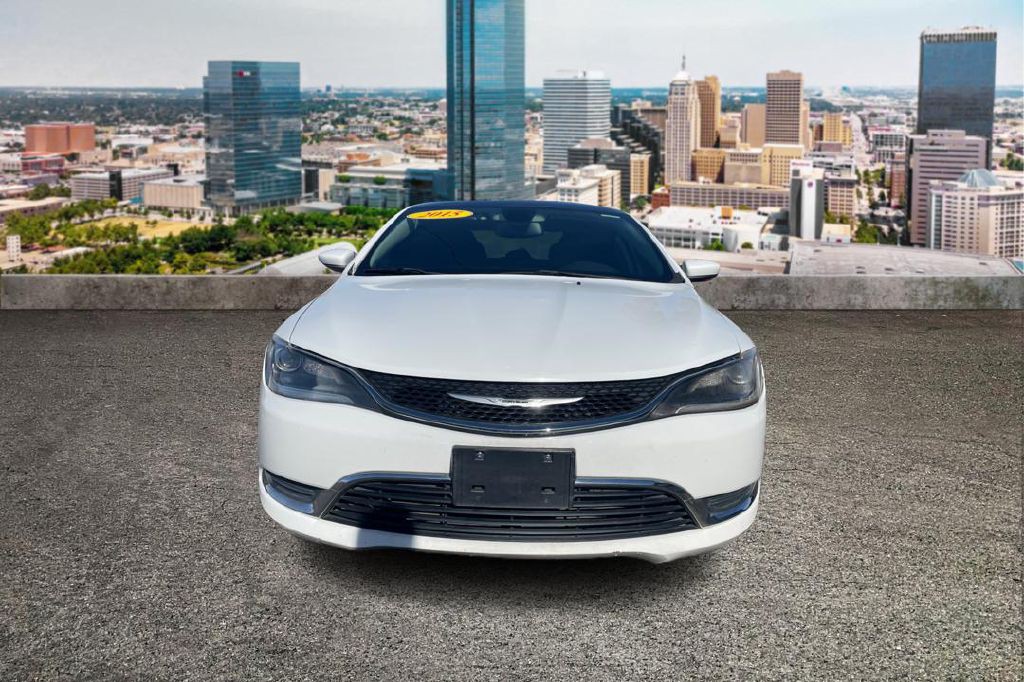 2015 Chrysler 200 Image 8