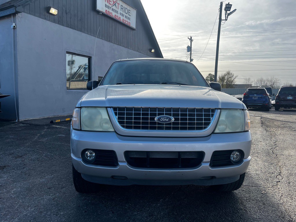2004 Ford Explorer Image 2