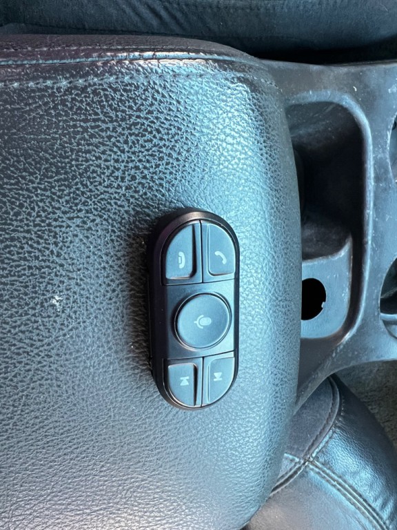 2004 Ford Explorer Image 8