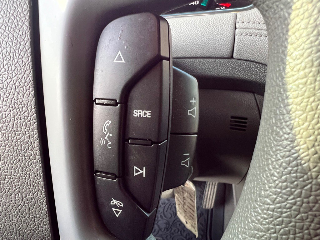 2017 Chevrolet Traverse Image 11