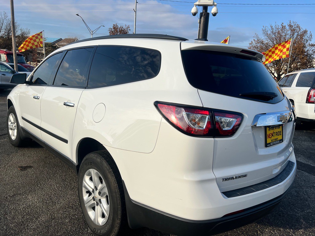 2017 Chevrolet Traverse Image 4