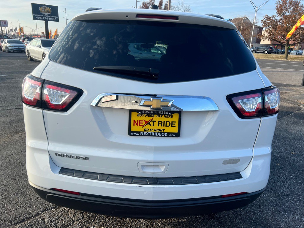 2017 Chevrolet Traverse Image 5