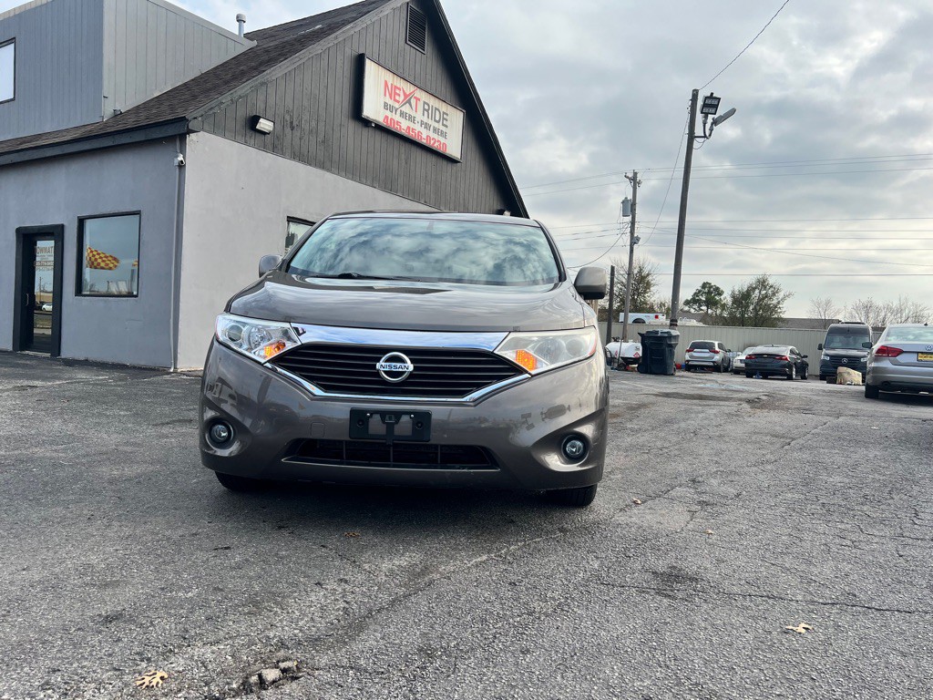 2015 Nissan Quest Image 32
