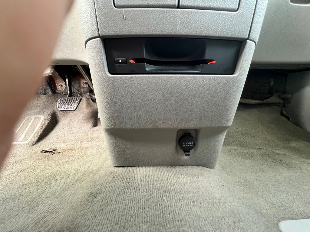 2015 Nissan Quest Image 45