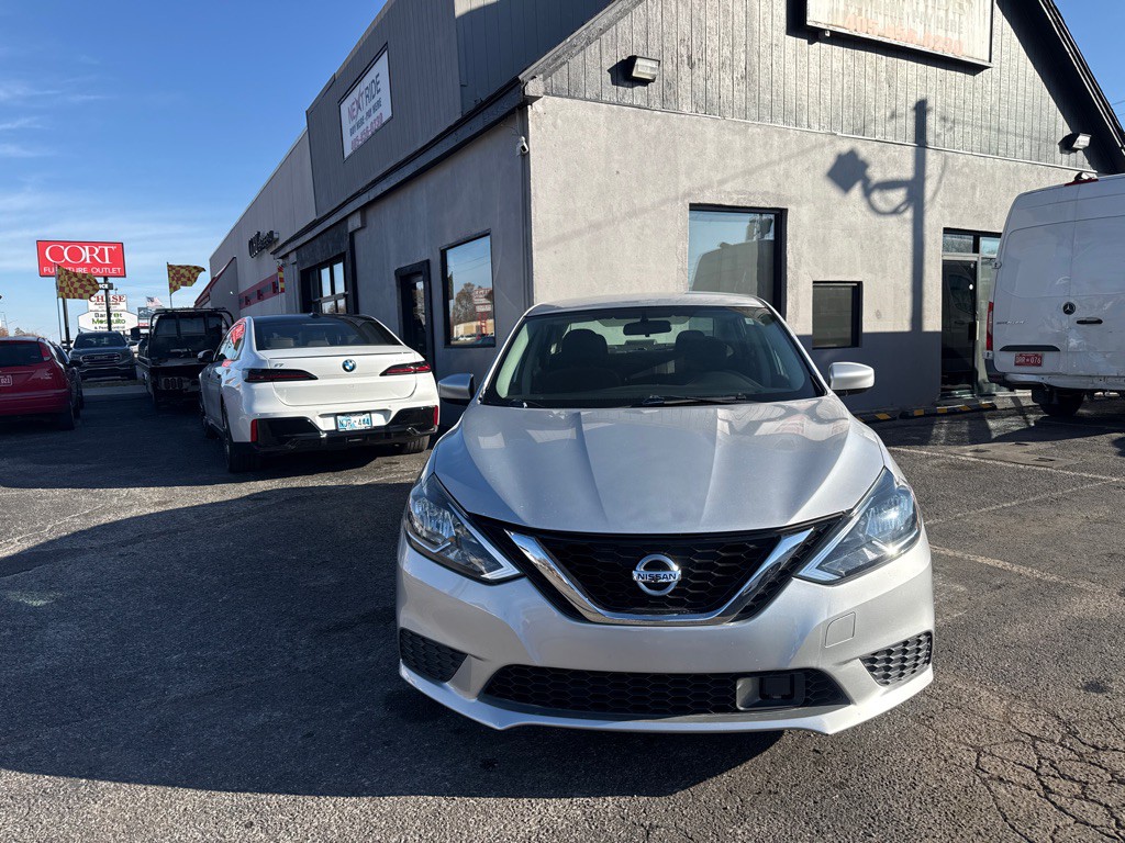 2019 Nissan Sentra Image 2