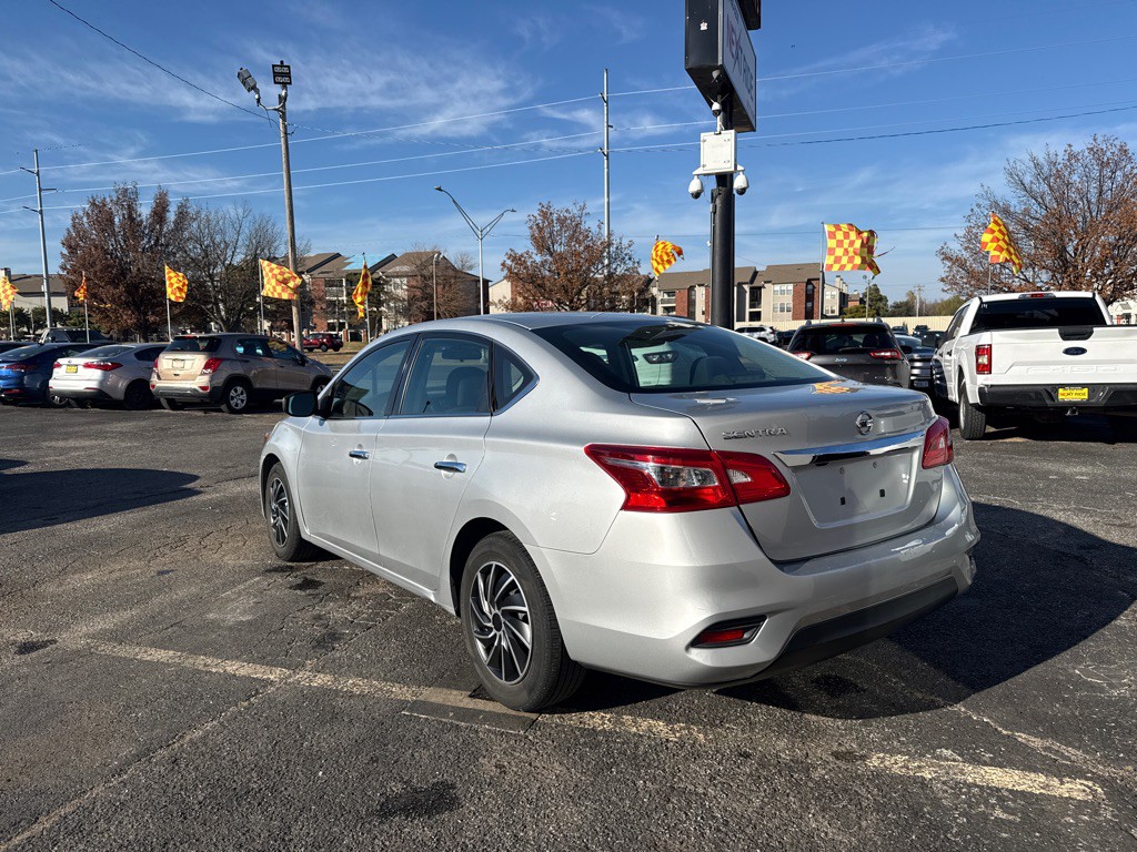 2019 Nissan Sentra Image 7