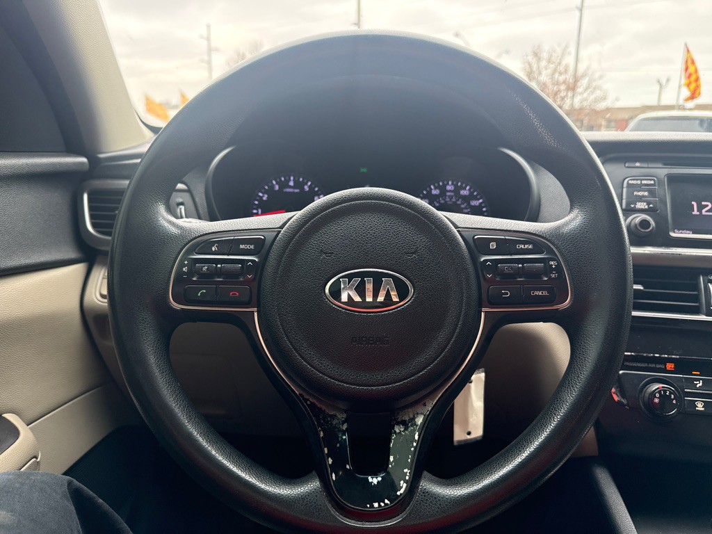 2016 Kia Optima Image 11