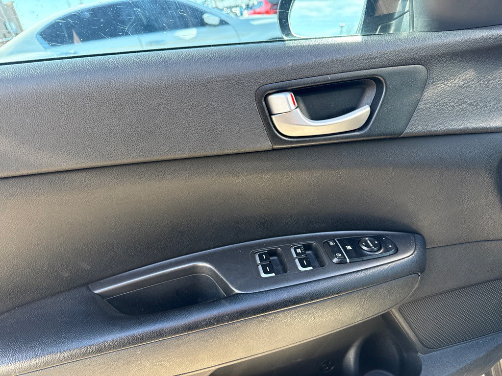 2016 Kia Optima Image 9