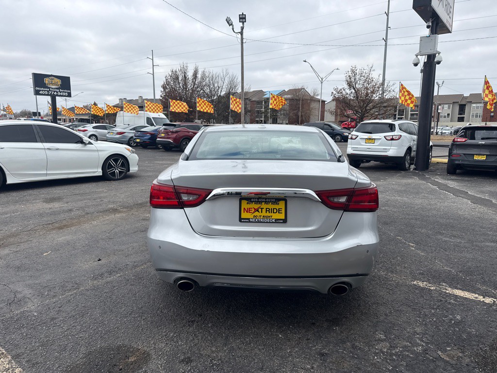 2018 Nissan Maxima Image 6