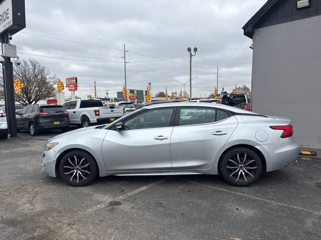2018 Nissan Maxima Image 8