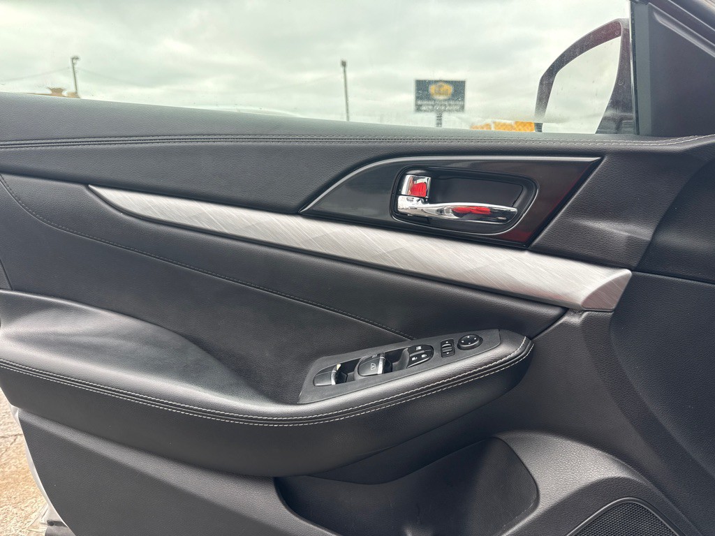 2018 Nissan Maxima Image 9