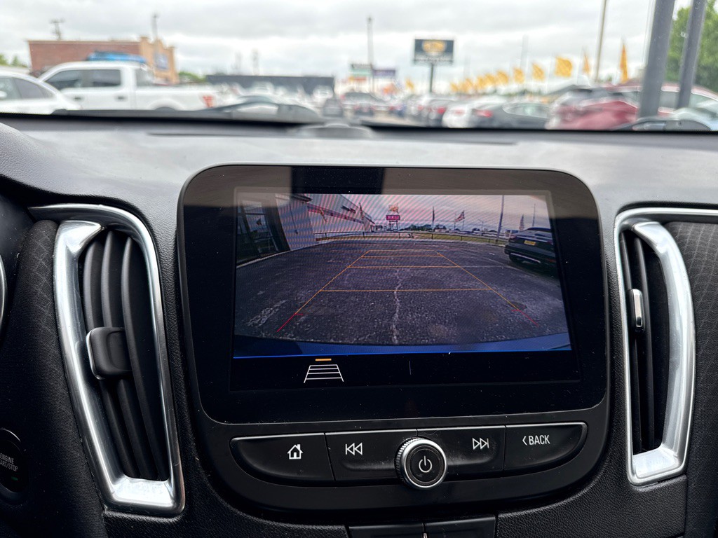2020 Chevrolet Malibu Image 17