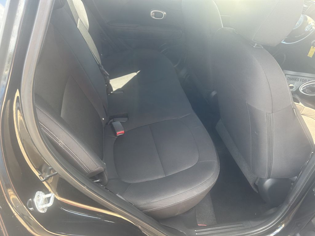 2015 Kia Soul Image 12