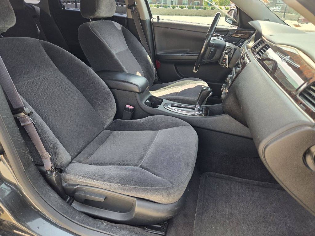 2014 Chevrolet Impala Image 12