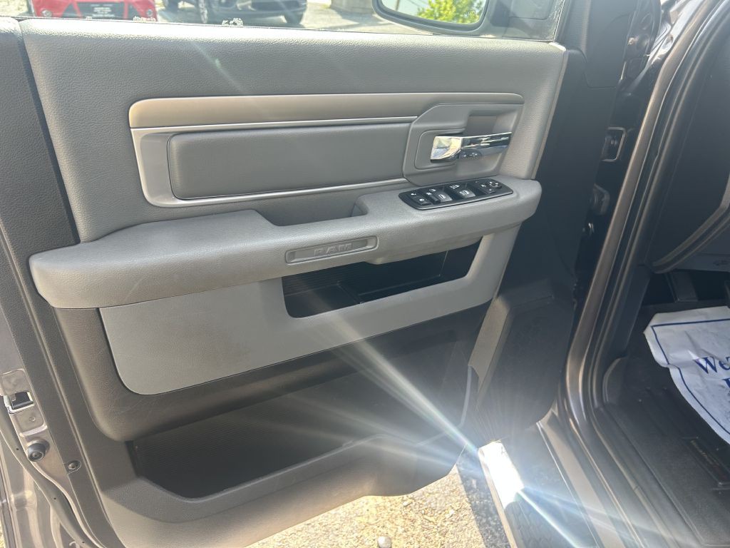 2015 RAM 1500 Image 15