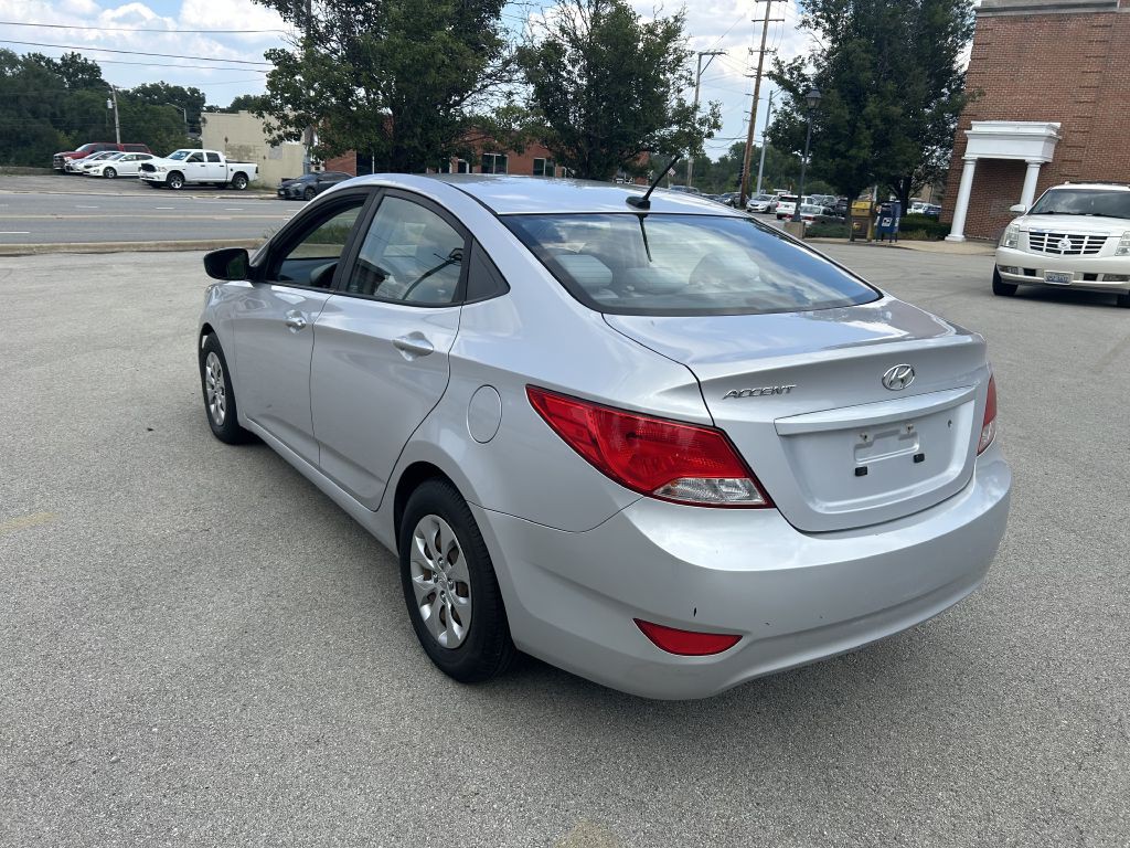 2017 Hyundai Accent Image 6