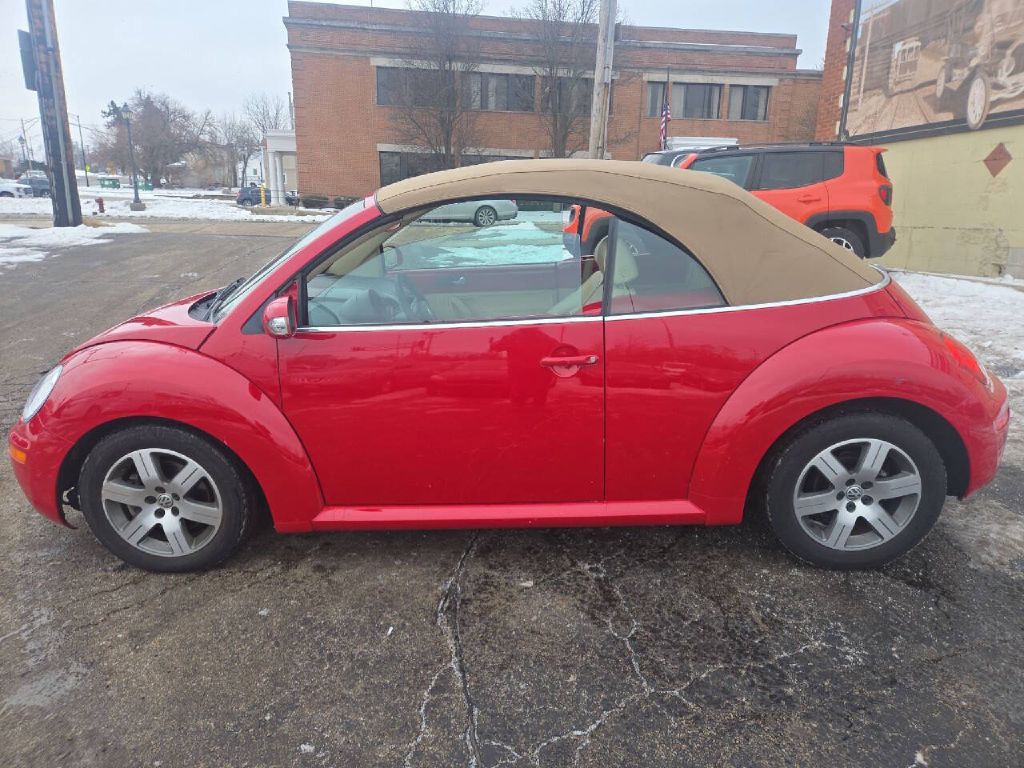 2006 Volkswagen Beetle Image 4