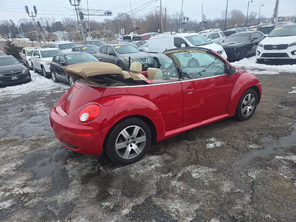 2006 Volkswagen Beetle Image 9