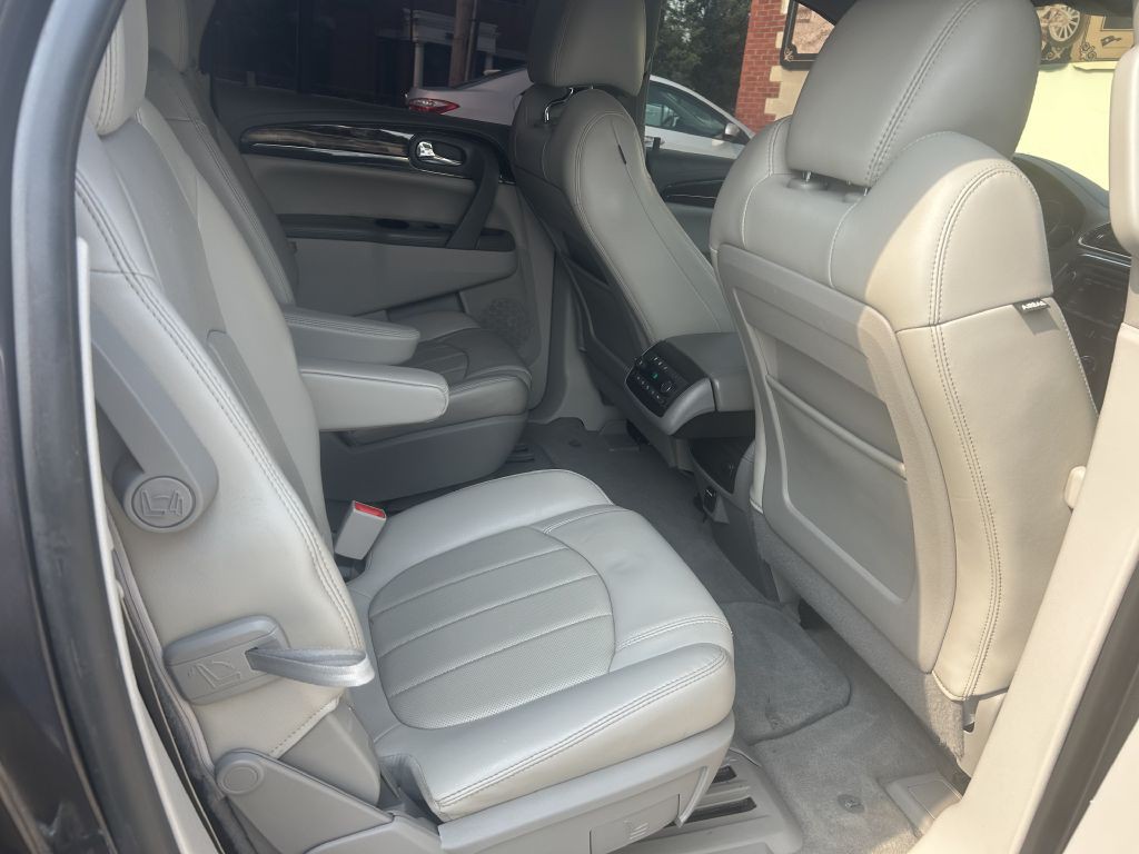 2016 Buick Enclave Image 10