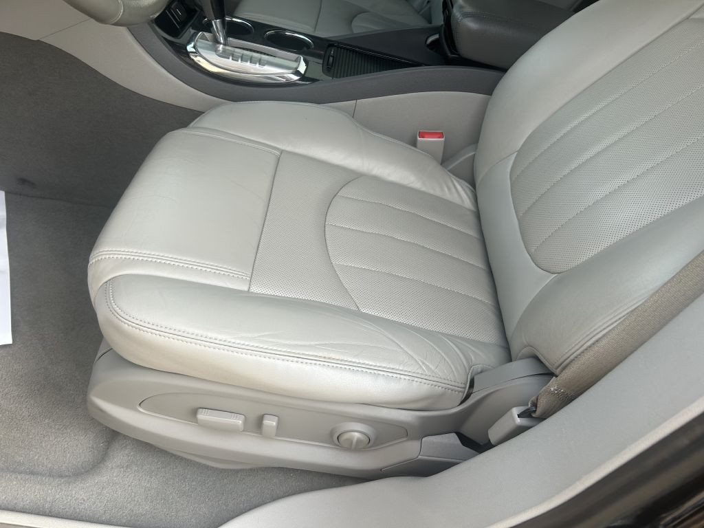 2016 Buick Enclave Image 14