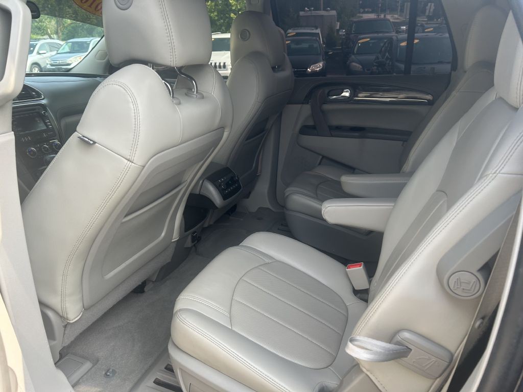 2016 Buick Enclave Image 17