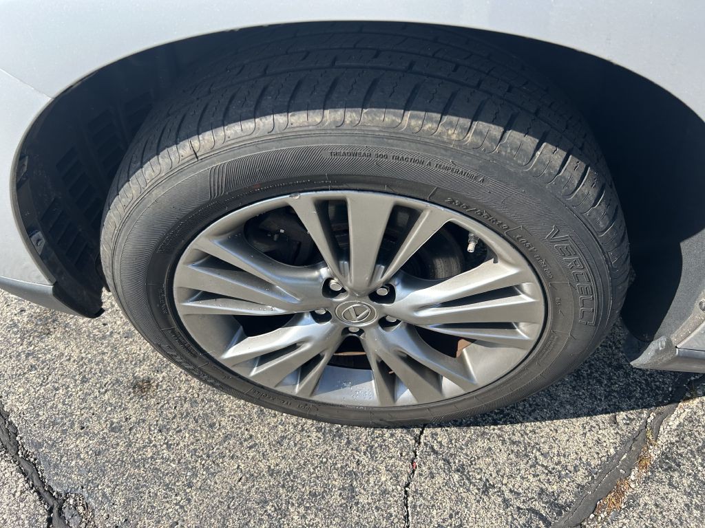 2013 Lexus RX Image 16