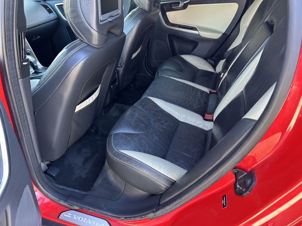 2013 Volvo XC60 Image 13