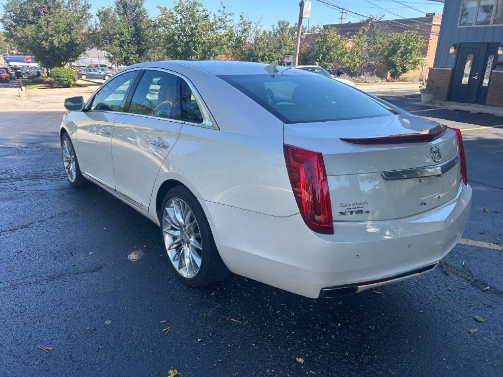 2013 Cadillac XTS Image 6