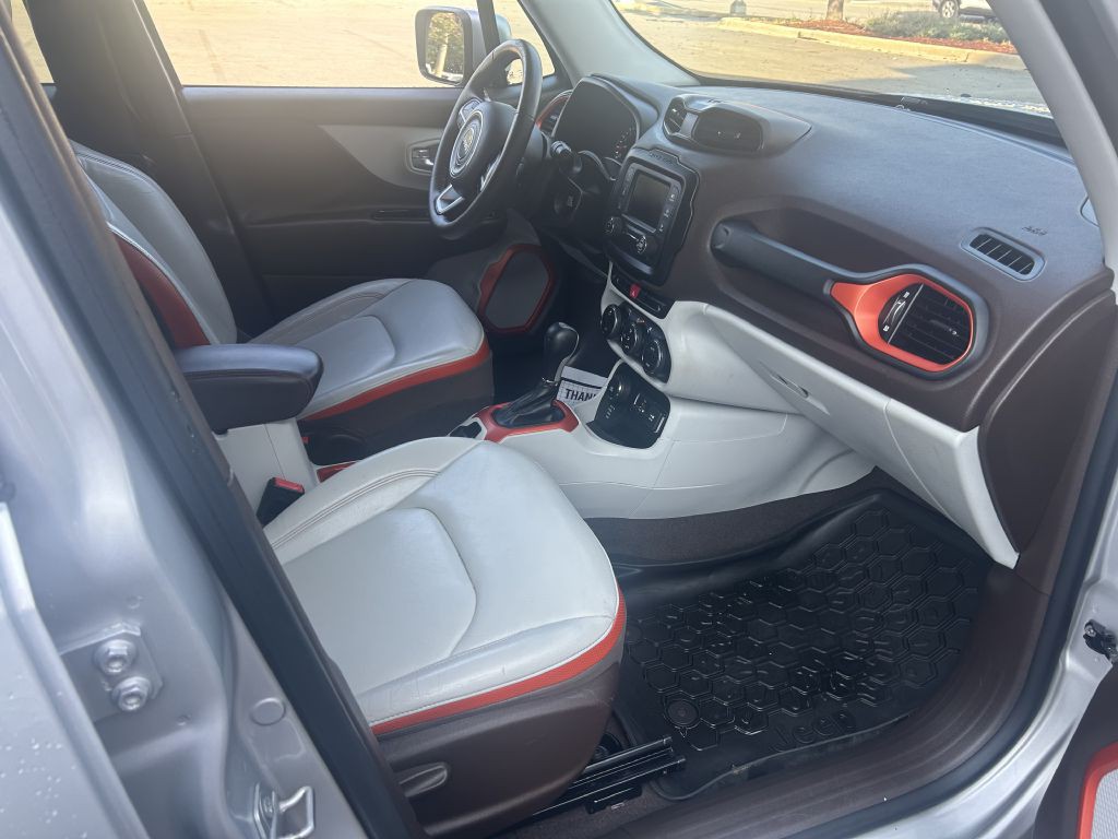 2015 Jeep Renegade Image 10
