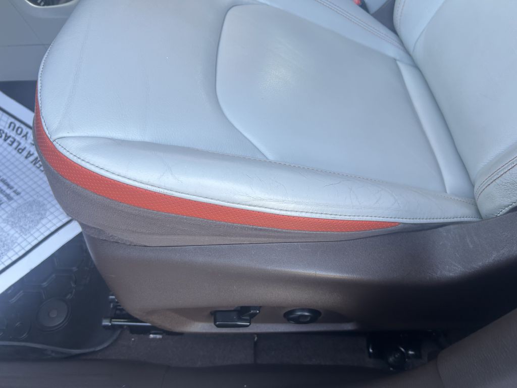 2015 Jeep Renegade Image 23