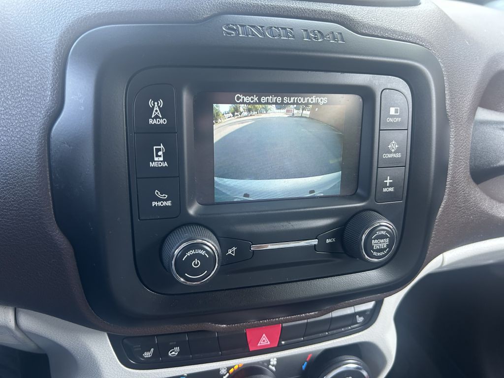 2015 Jeep Renegade Image 30