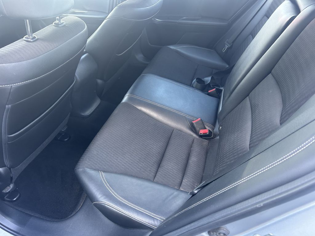 2016 Honda Accord Image 12
