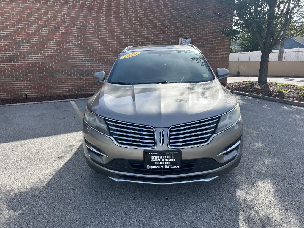 2016 Lincoln MKC Image 2