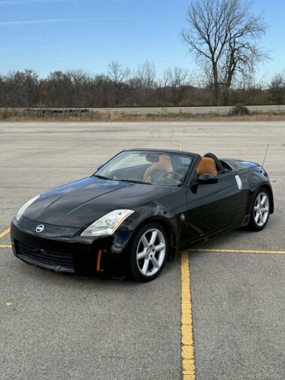 2005 Nissan 350Z Image 1