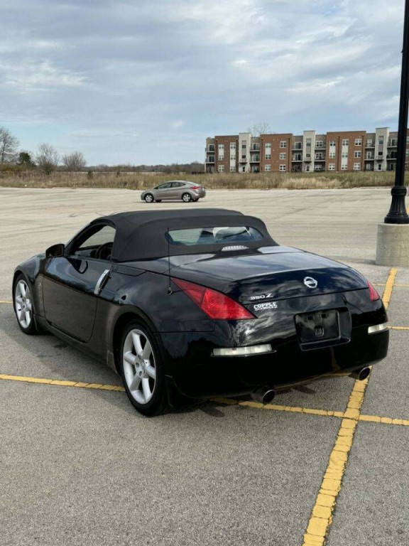 2005 Nissan 350Z Image 7