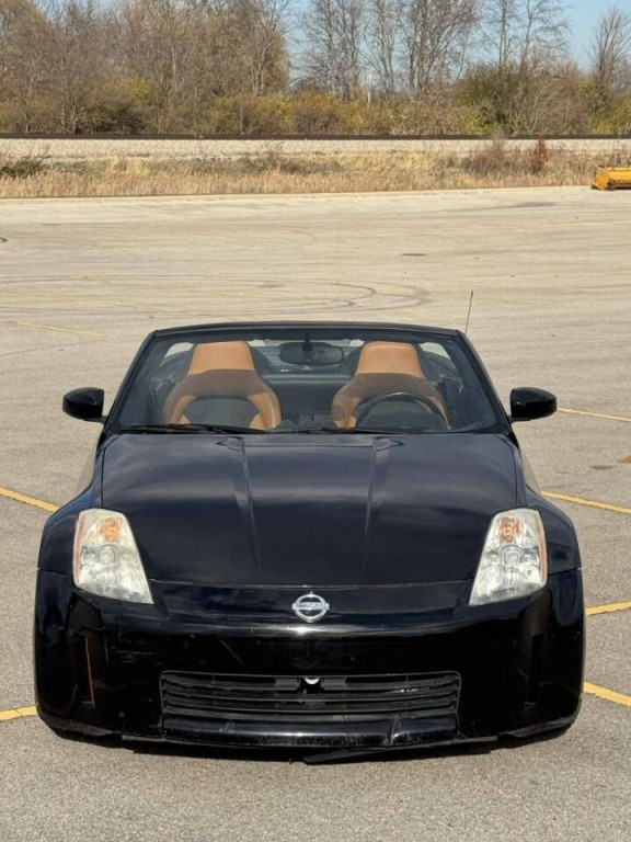 2005 Nissan 350Z Image 5