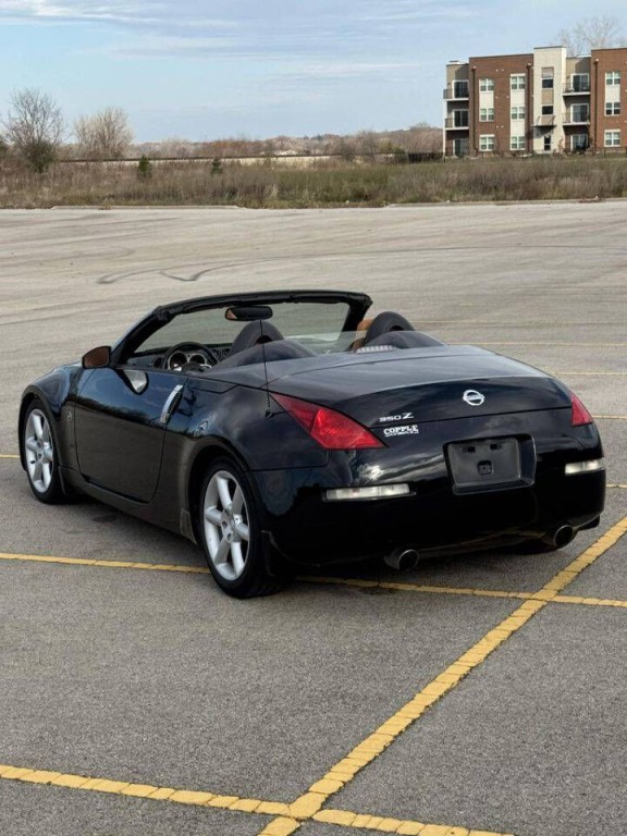 2005 Nissan 350Z Image 6