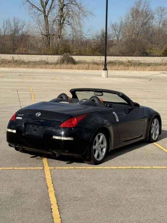 2005 Nissan 350Z Image 9