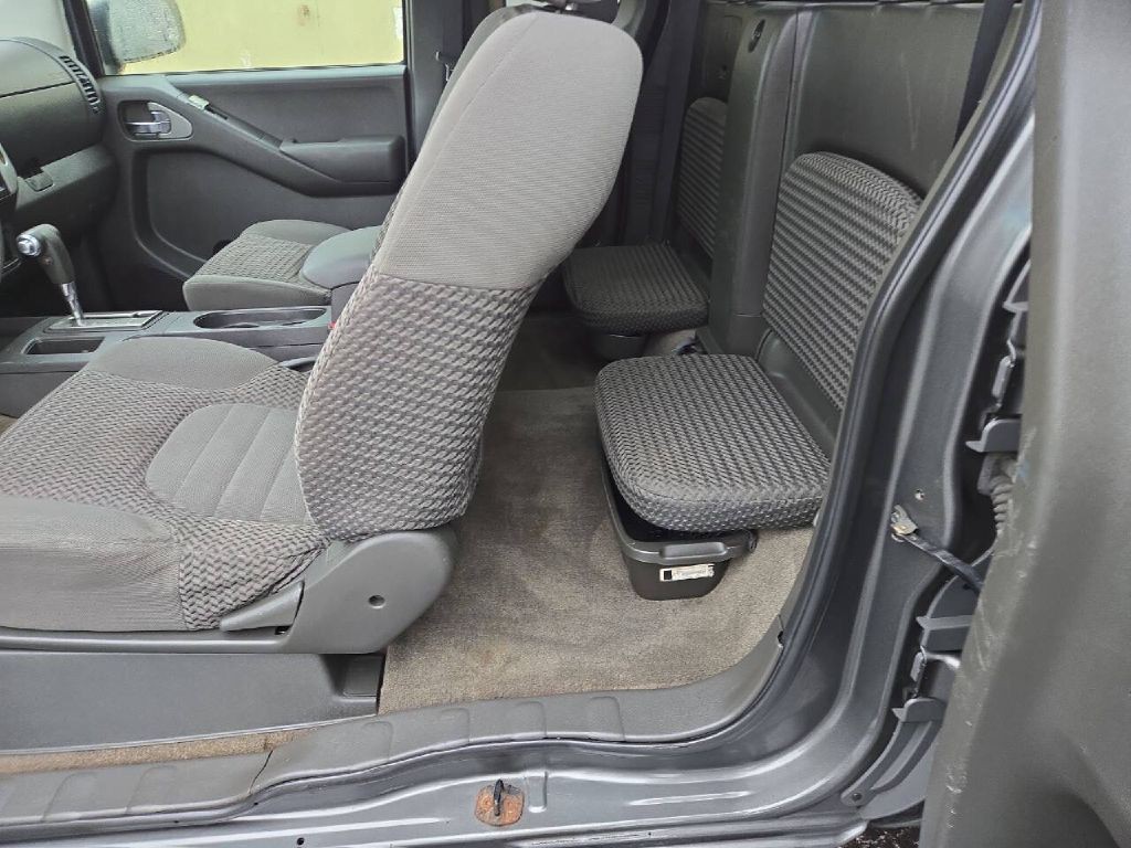 2009 Nissan Frontier Image 14