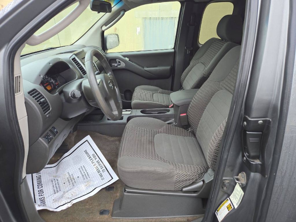 2009 Nissan Frontier Image 15