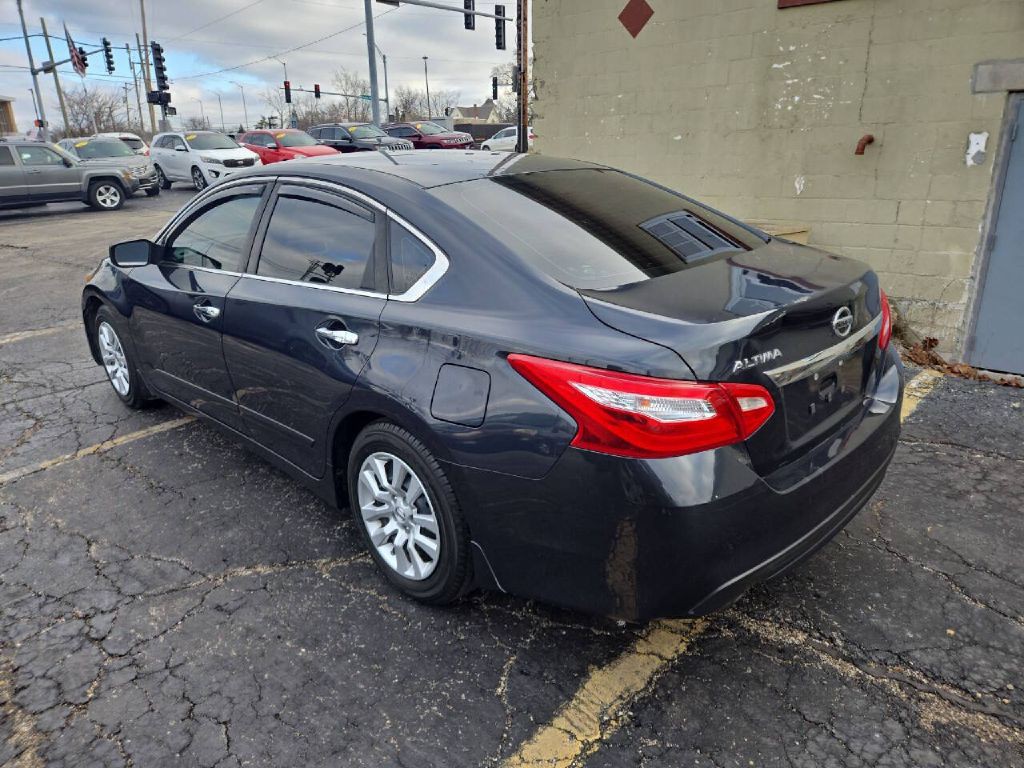 2016 Nissan Altima Image 5