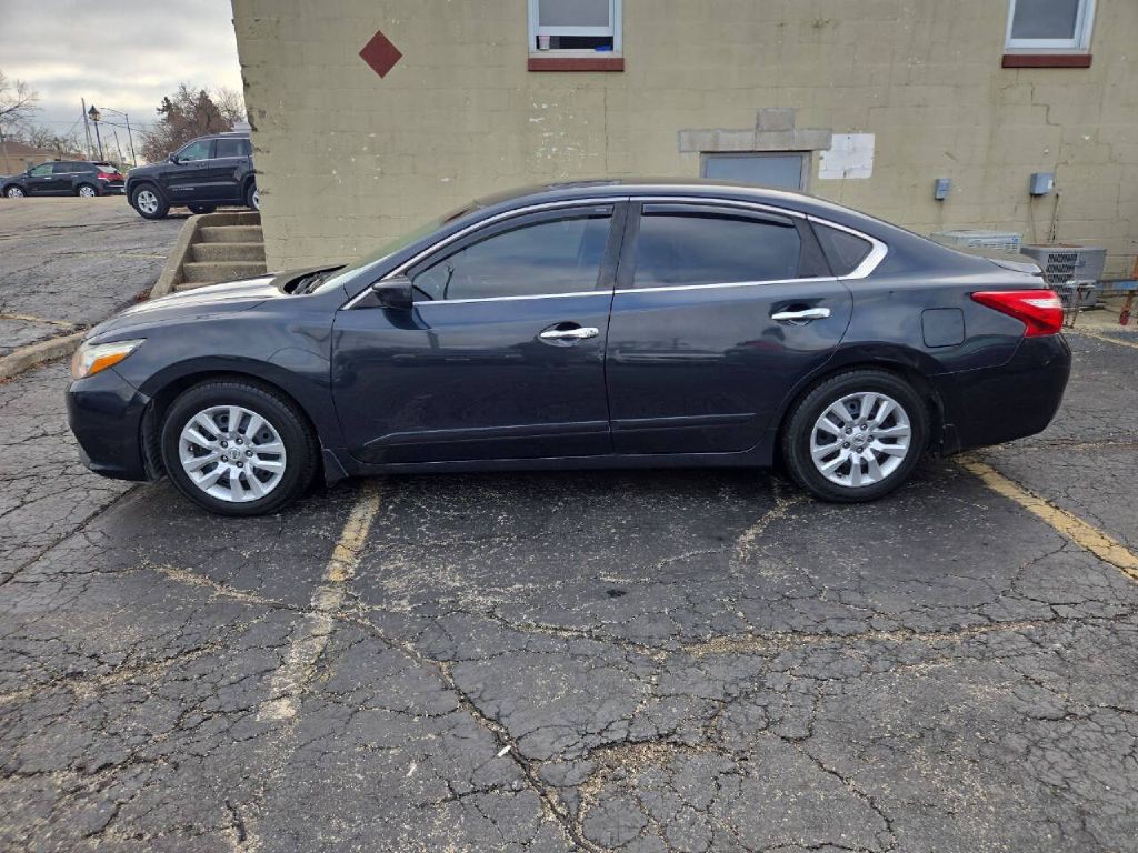 2016 Nissan Altima Image 6